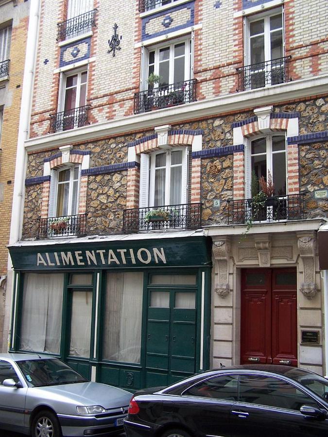 Petite Maison Avec Cour Dans Les Beaux Quartiers-Vous Faites Le Menage- Very Good Prices For T-H-E Location But You Have To Clea-N Th-E Flat Apartment Paris Luaran gambar