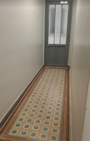 Petite Maison Avec Cour Dans Les Beaux Quartiers-Vous Faites Le Menage- Very Good Prices For T-H-E Location But You Have To Clea-N Th-E Flat Apartment Paris Luaran gambar